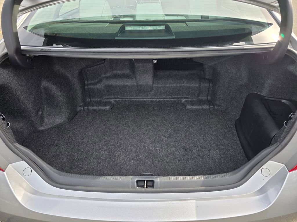 Used 2015 Toyota Camry XLE FWD image 15