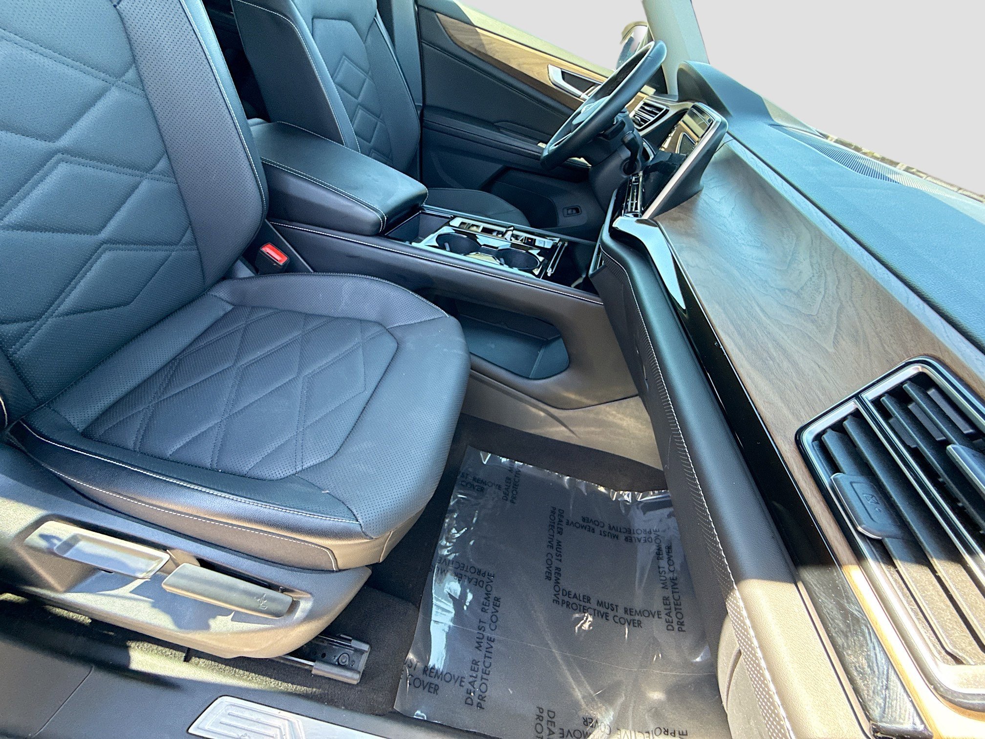 Used 2024 Volkswagen Atlas SE image 14