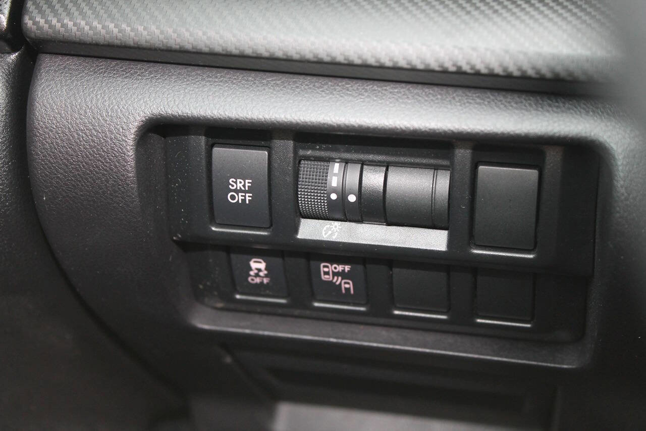 Used 2017 Subaru Impreza 2.0i Premium image 29