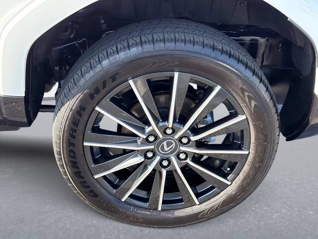 Used 2025 Lexus GX 550 AWD/4WD image 10
