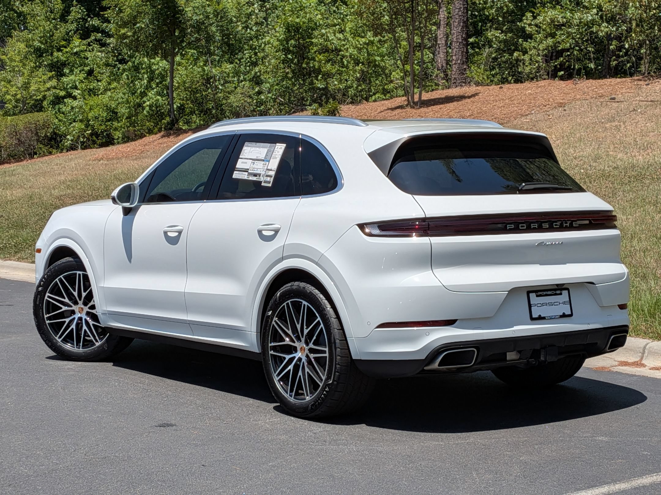 New 2026 Porsche Cayenne AWD/4WD image 3