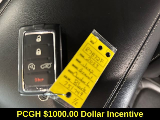 Used 2023 Jeep Grand Cherokee L Limited w/ Luxury Tech Group II image 26