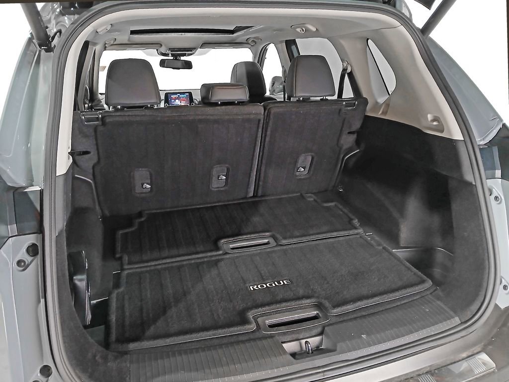 Used 2023 Nissan Rogue SL AWD/4WD image 8