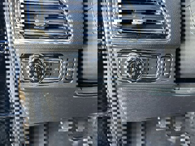 Used 2020 Lincoln Navigator L Reserve w/ Luxury Package image 17