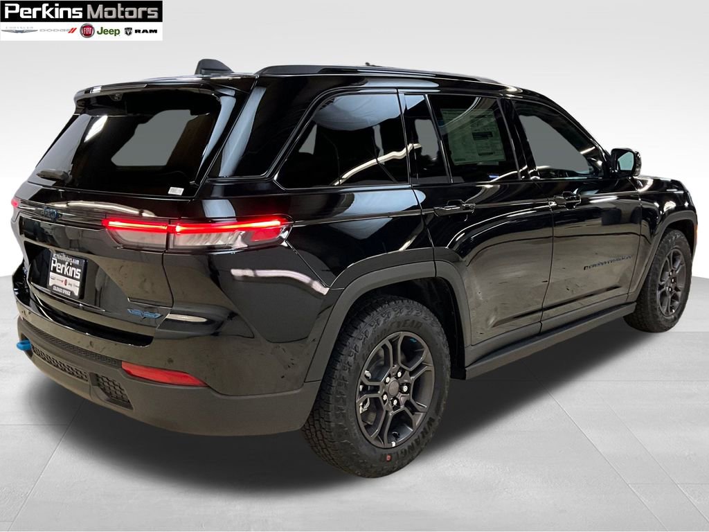 New 2025 Jeep Grand Cherokee Trailhawk w/ Advanced Protech Group II image 6