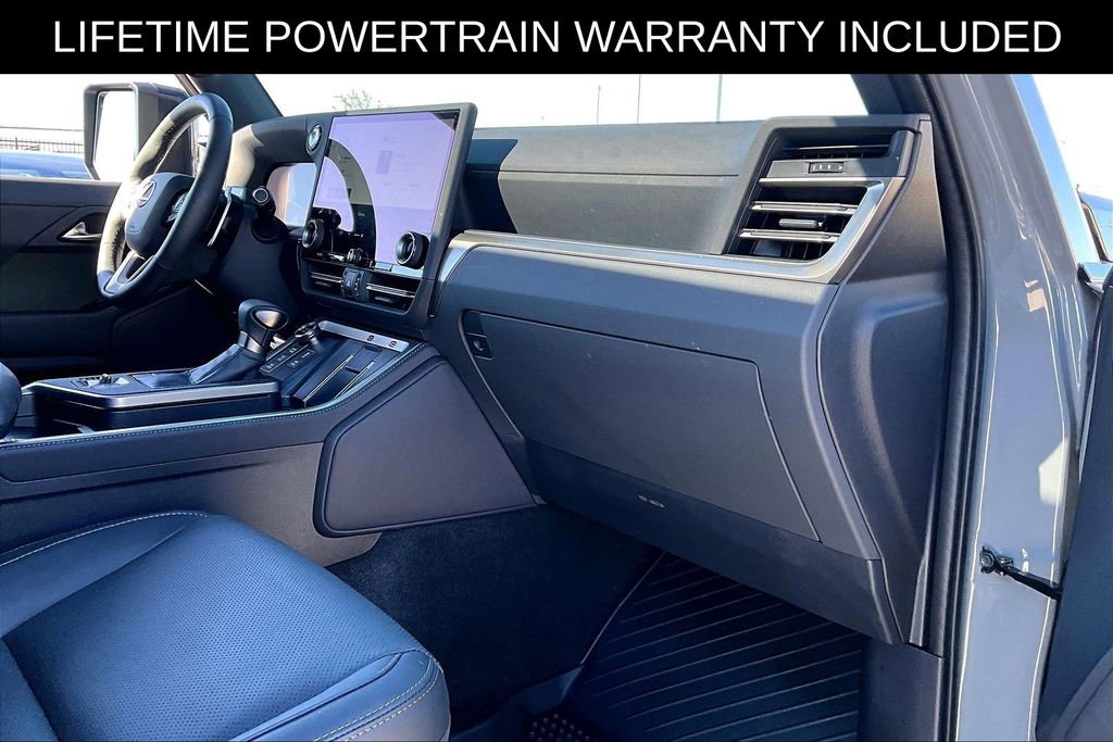 Used 2025 Lexus GX 550 image 21