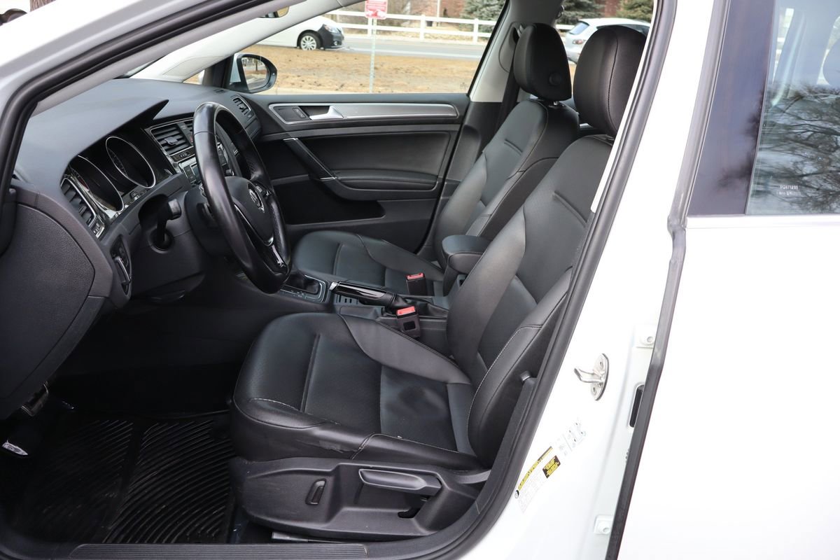 Used 2018 Volkswagen Golf Alltrack S image 20