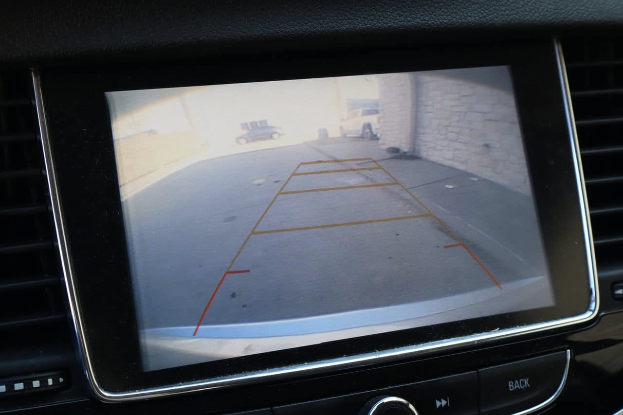 Used 2020 Buick Encore Preferred FWD image 7
