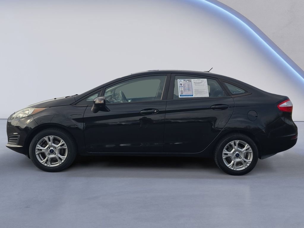 Used 2016 Ford Fiesta SE image 2