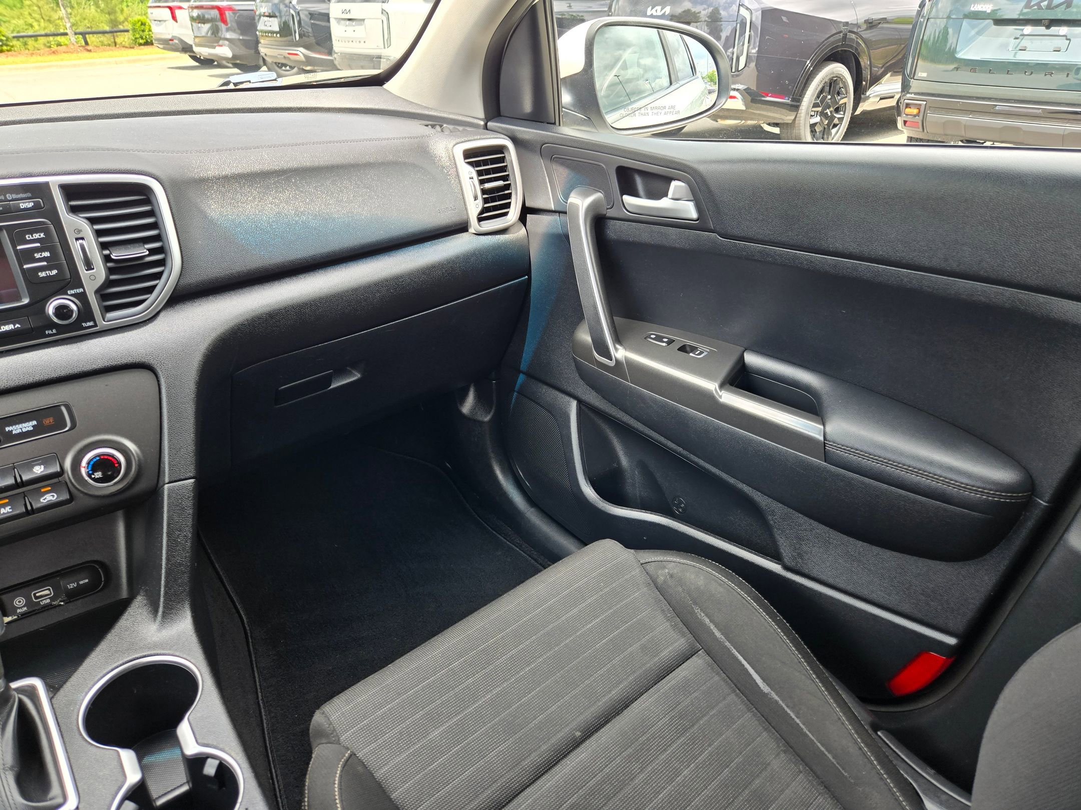 Used 2018 Kia Sportage LX image 11