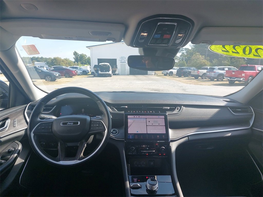 Used 2022 Jeep Grand Cherokee L Limited image 13