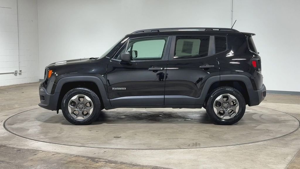 Used 2017 Jeep Renegade Sport w/ Power & Air Group AWD/4WD image 5
