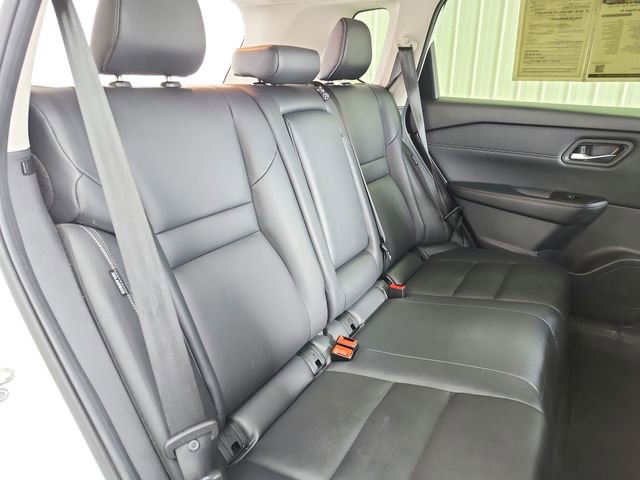 Used 2025 Nissan Rogue SL image 46