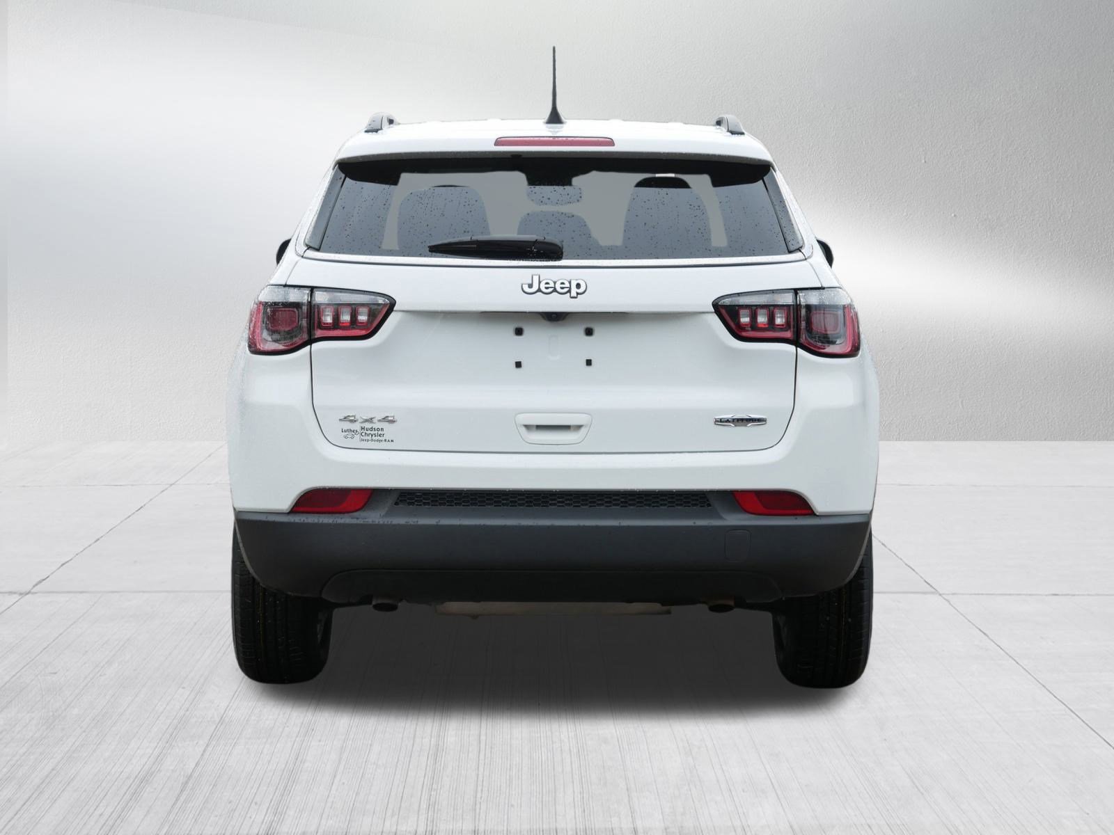 Certified 2024 Jeep Compass Latitude image 6