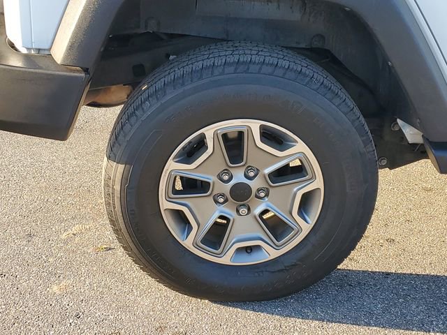 Used 2018 Jeep Wrangler Unlimited Sport w/ Connectivity Group image 5