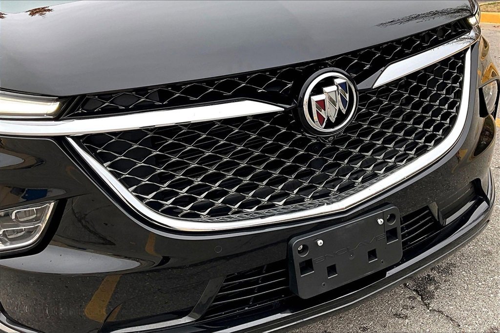 Used 2022 Buick Enclave Avenir w/ Avenir Technology Package image 29