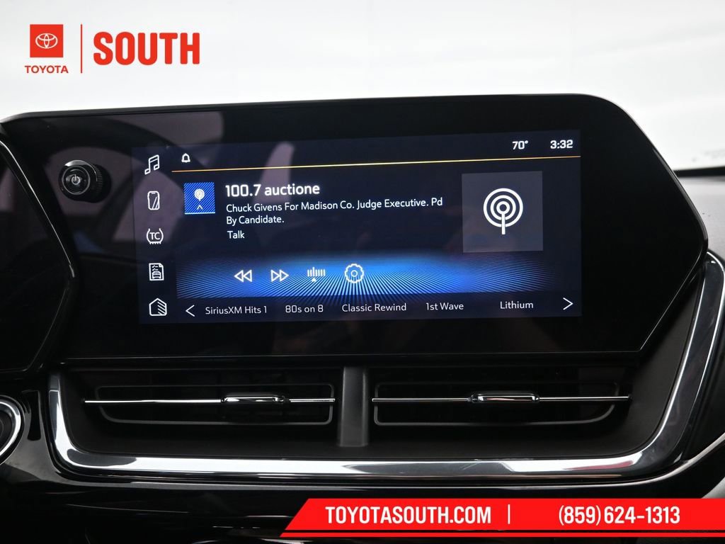 Used 2025 Chevrolet Trax ACTIV w/ Driver Confidence Package image 14