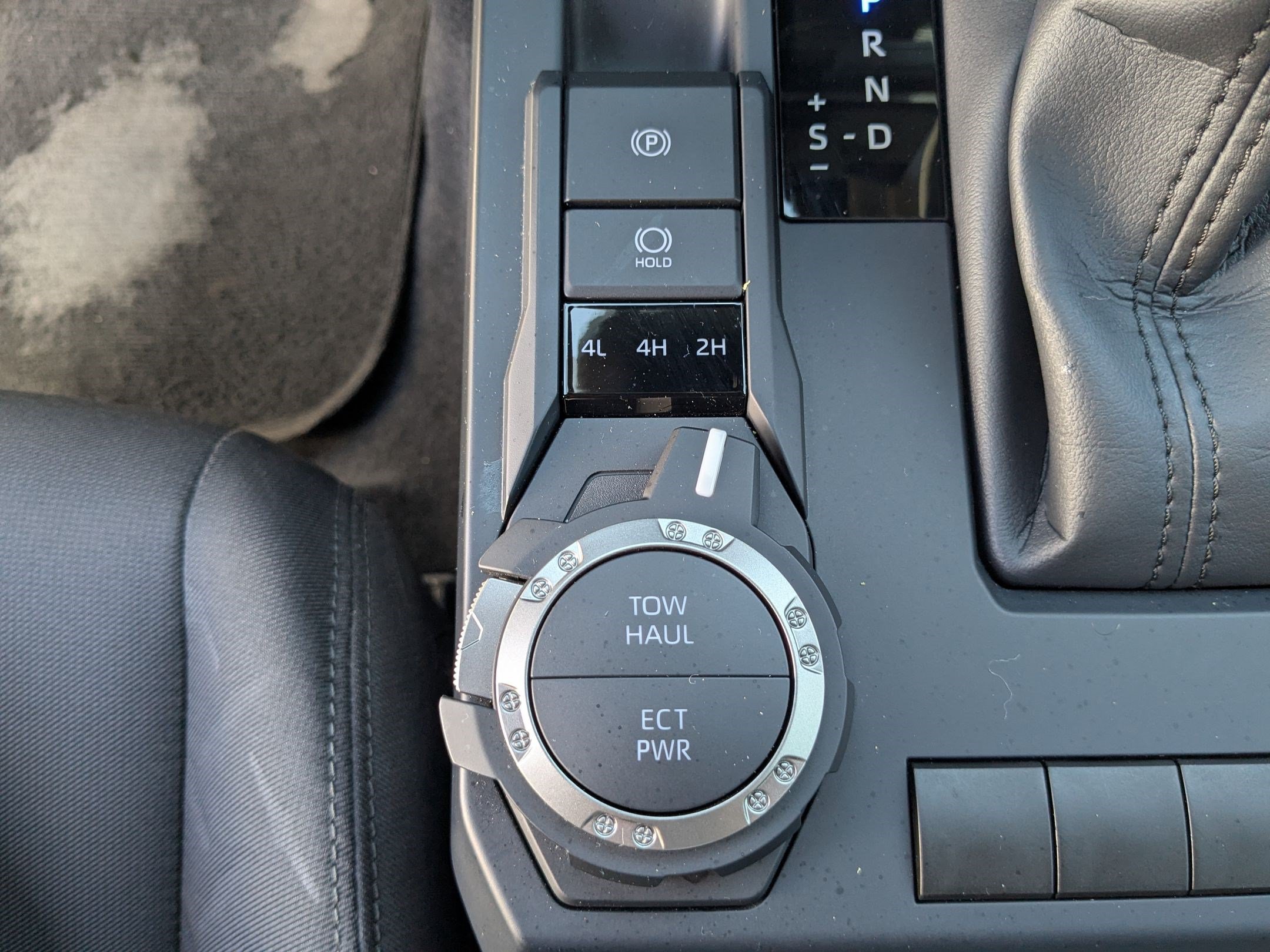 Used 2025 Toyota Tacoma SR5 AWD/4WD image 27