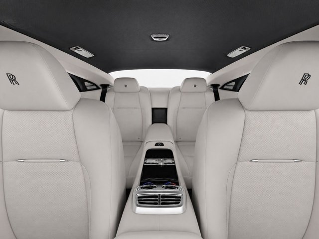 Used 2015 Rolls-Royce Wraith RWD image 17