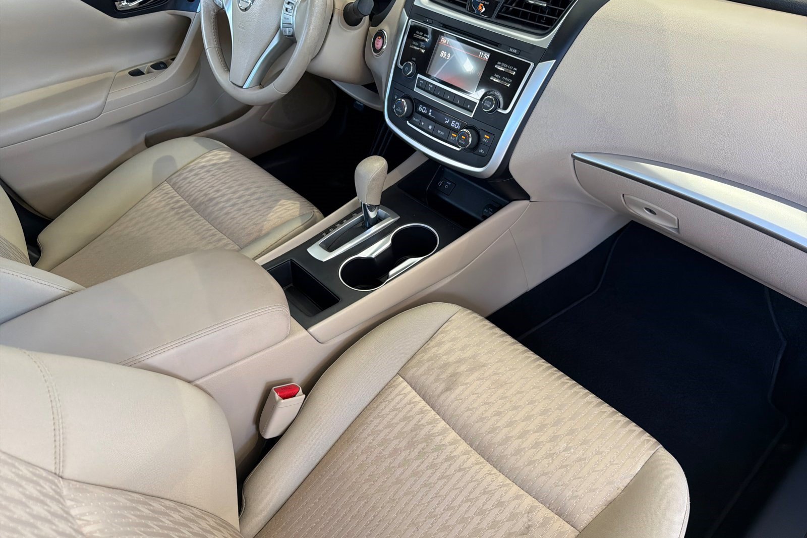 Used 2016 Nissan Altima 2.5 SV w/ Convenience Package FWD image 19