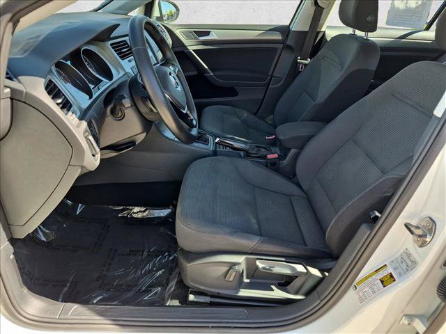 Used 2016 Volkswagen Golf S FWD image 15