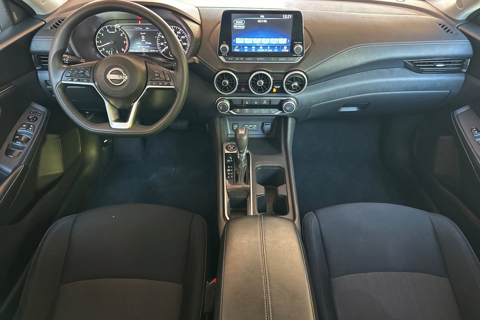 Used 2024 Nissan Sentra SV FWD image 13