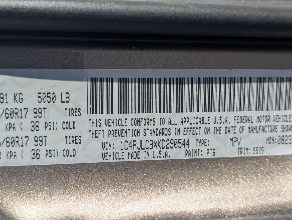Used 2019 Jeep Cherokee Latitude w/ Popular Appearance Group FWD image 33