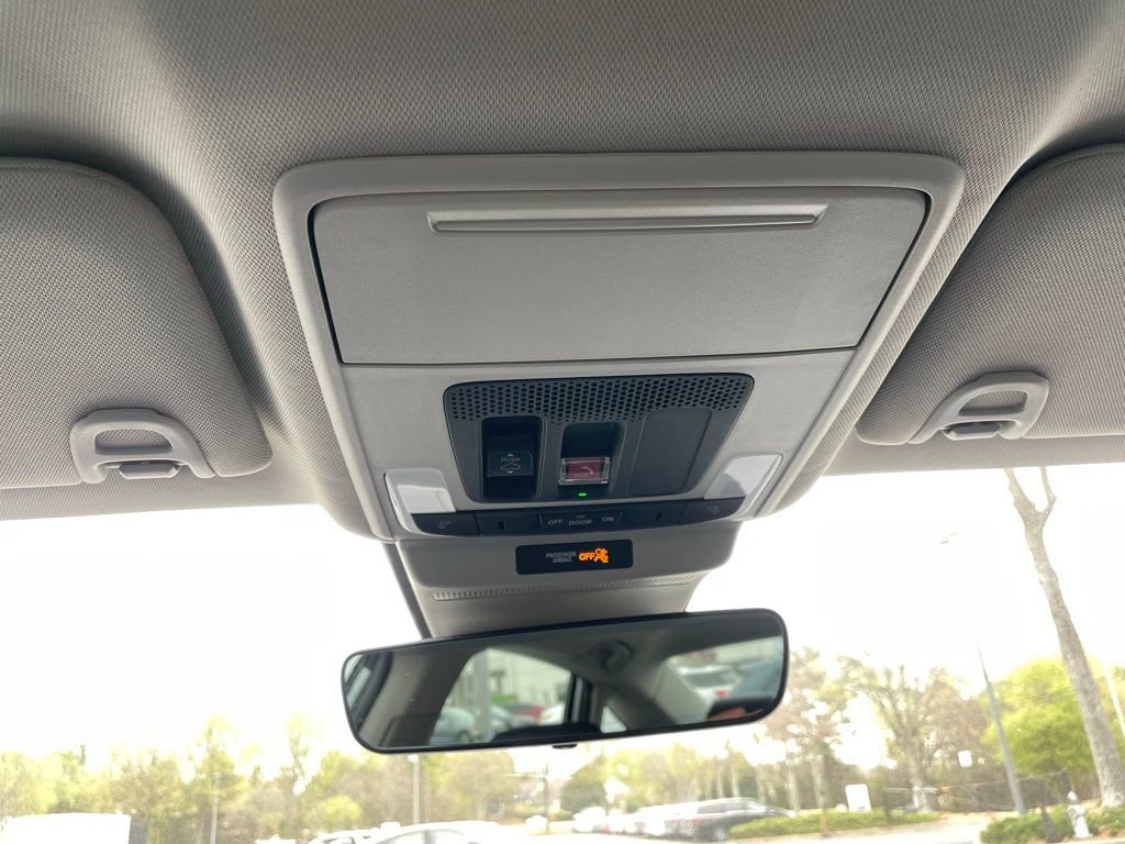 Certified 2025 Honda Accord Touring image 17