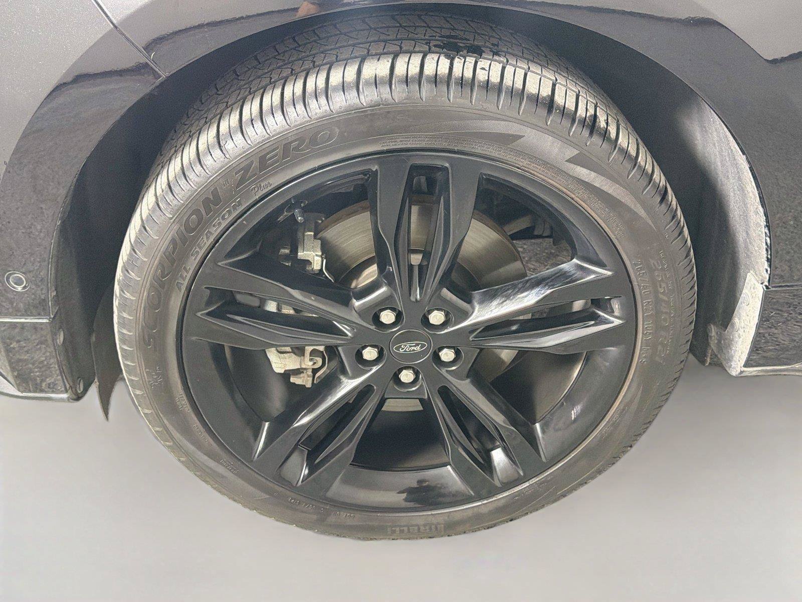 Used 2019 Ford Edge ST w/ Equipment Group 401A AWD/4WD image 11