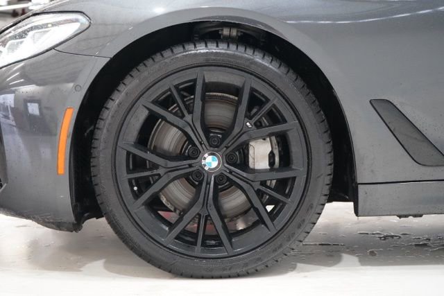 Used 2023 BMW 540i xDrive w/ M Sport Package image 11