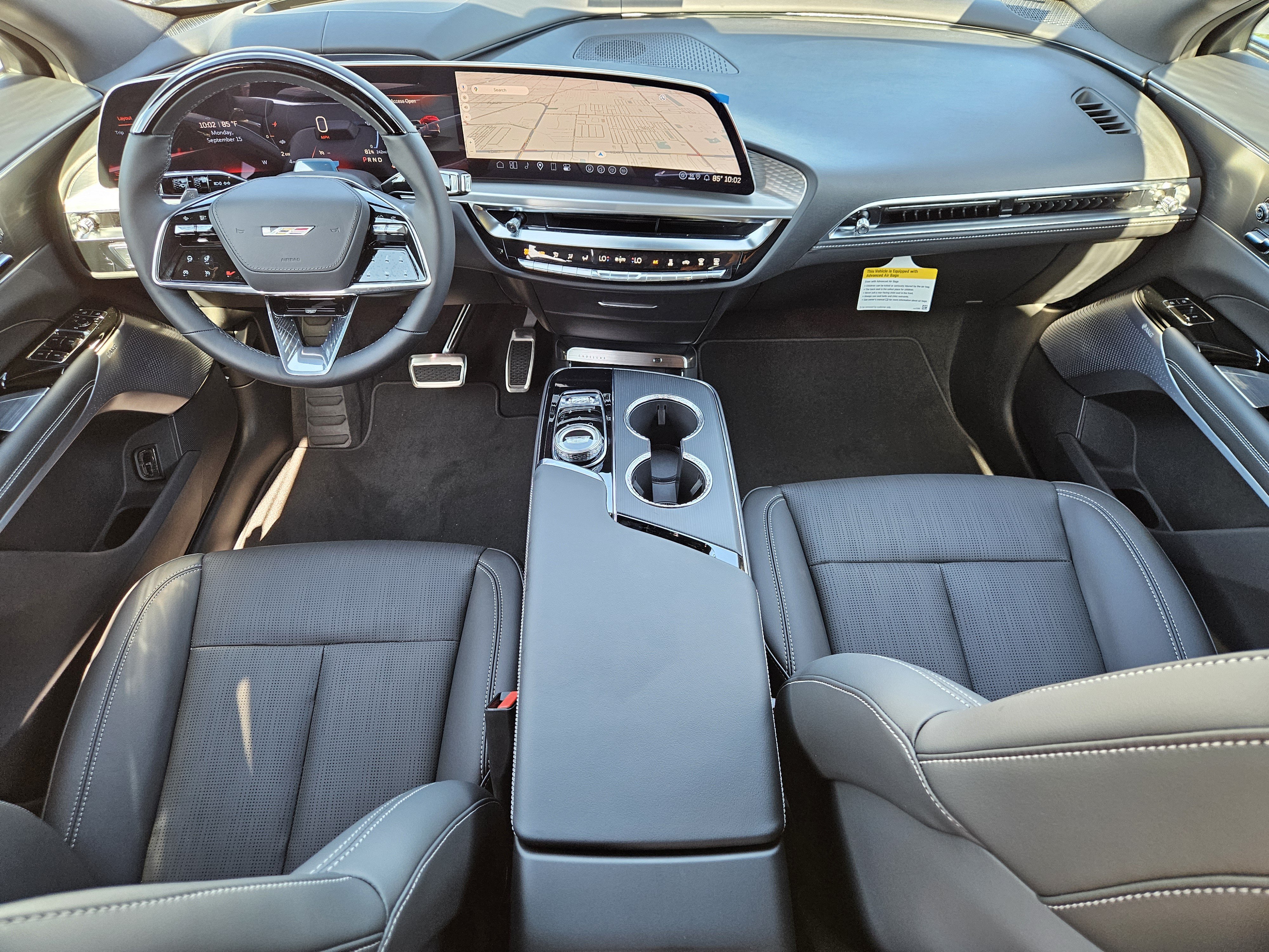 New 2026 Cadillac Lyriq V AWD/4WD image 15