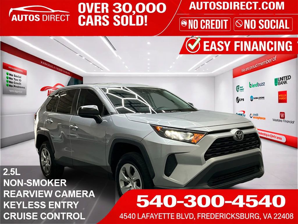 Used 2022 Toyota RAV4 LE image 1