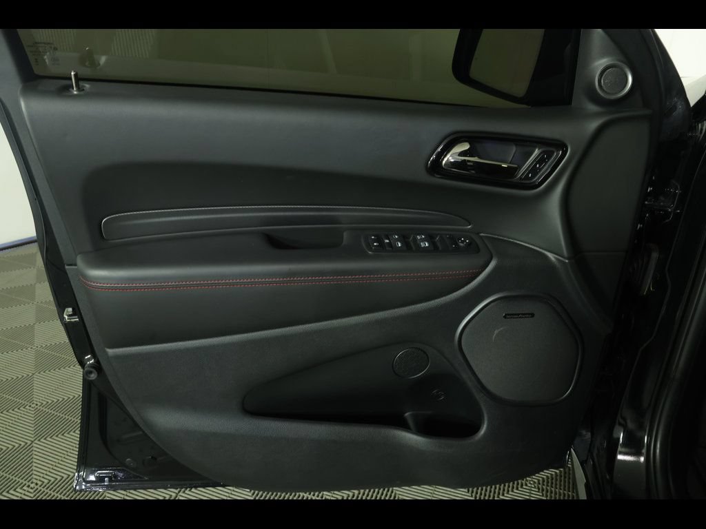 Used 2025 Dodge Durango GT AWD/4WD image 25