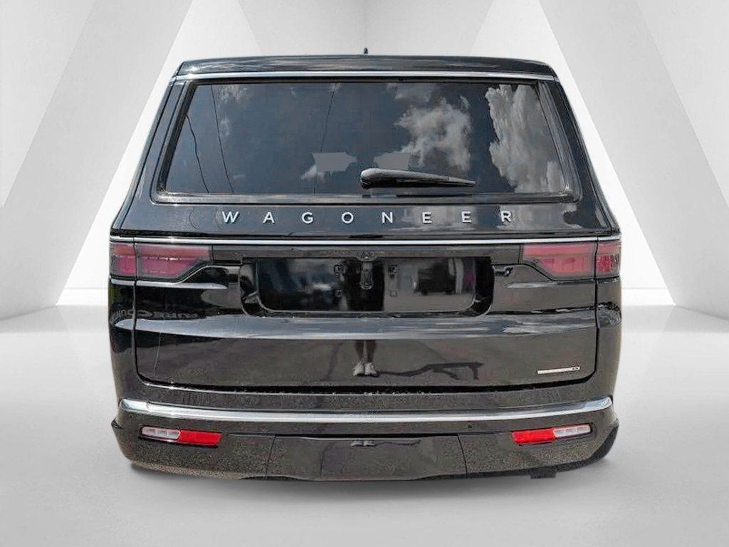 Used 2024 Jeep Wagoneer L Series II w/ Flexible Seating Group AWD/4WD image 7