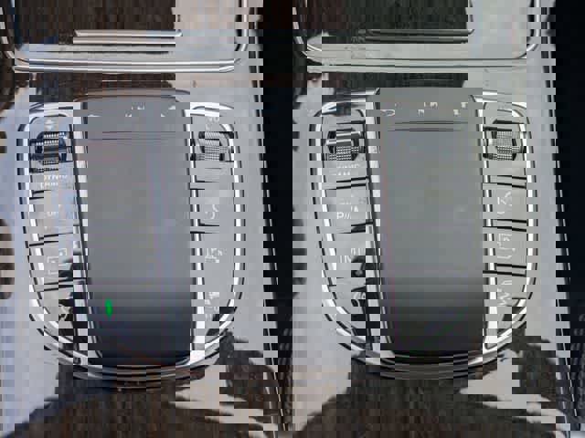 Certified 2022 Mercedes-Benz GLC 300 w/ Premium Package Lite image 32