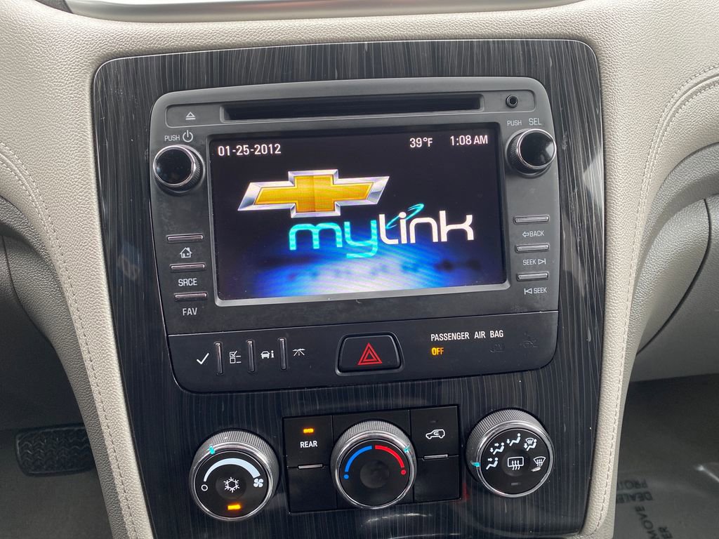 Used 2016 Chevrolet Traverse LT w/ Style and Technology Package AWD/4WD image 18