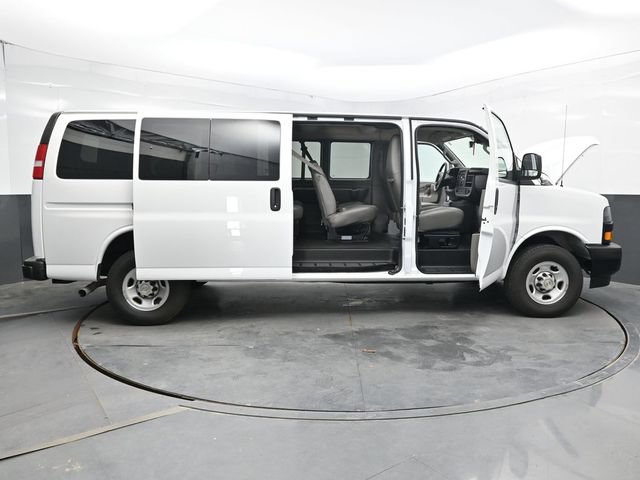 Used 2024 Chevrolet Express 3500 LS RWD image 47