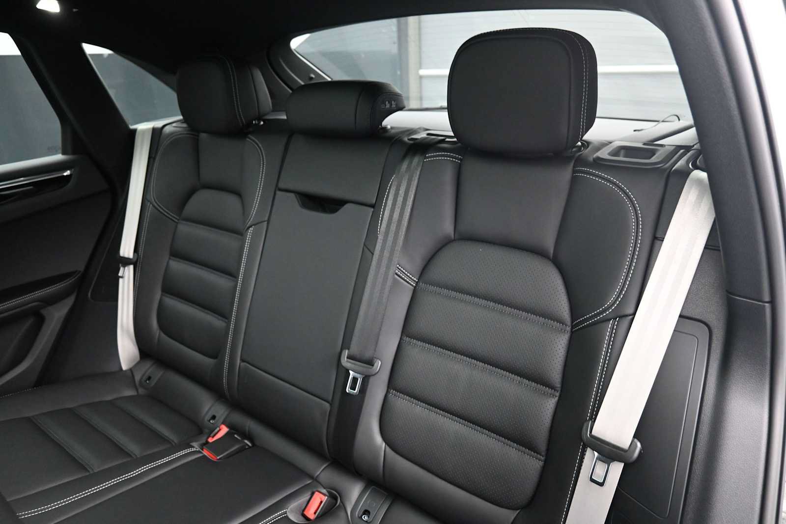 New 2026 Porsche Macan S AWD/4WD image 16