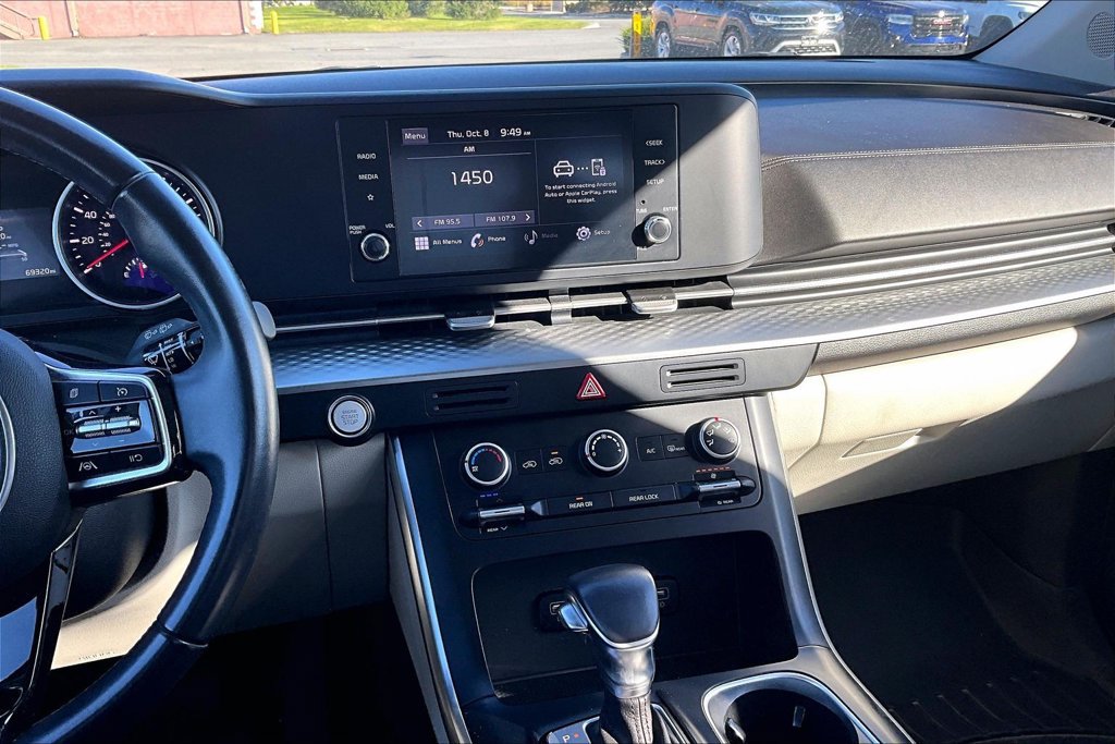 Used 2022 Kia Carnival LX FWD image 6
