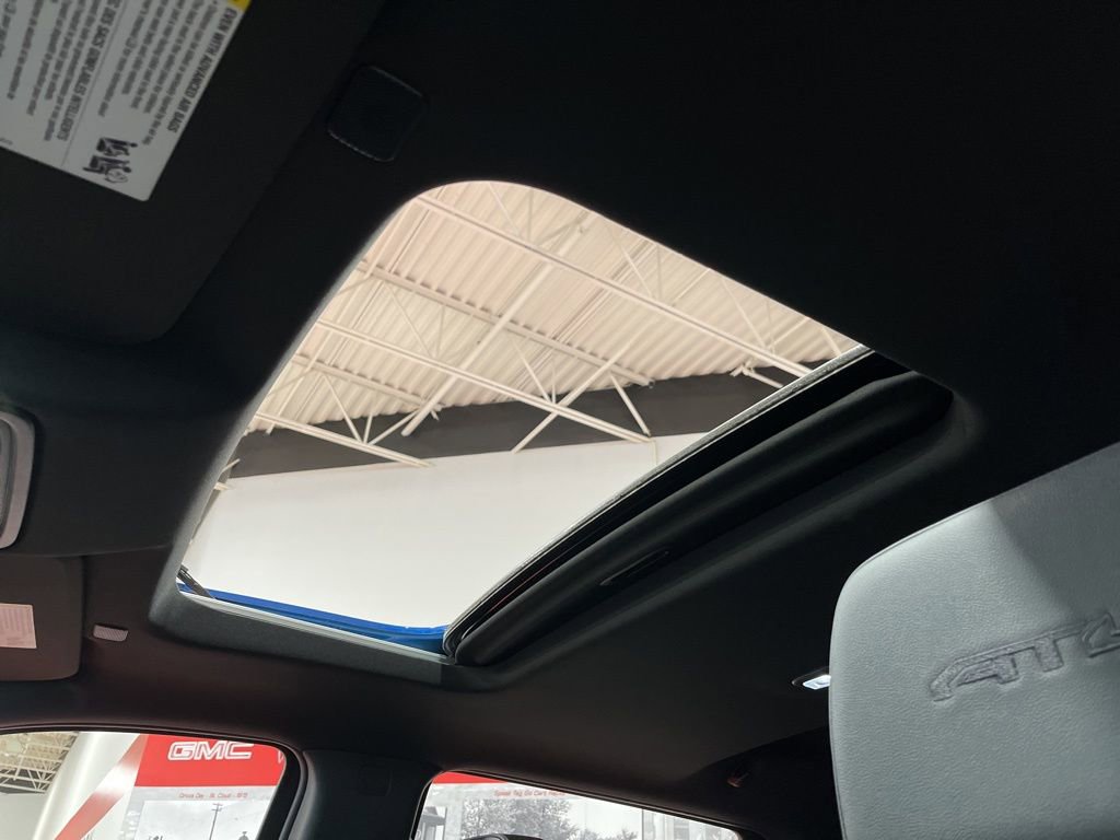 Used 2022 GMC Sierra 1500 AT4 w/ AT4 Premium Package image 11