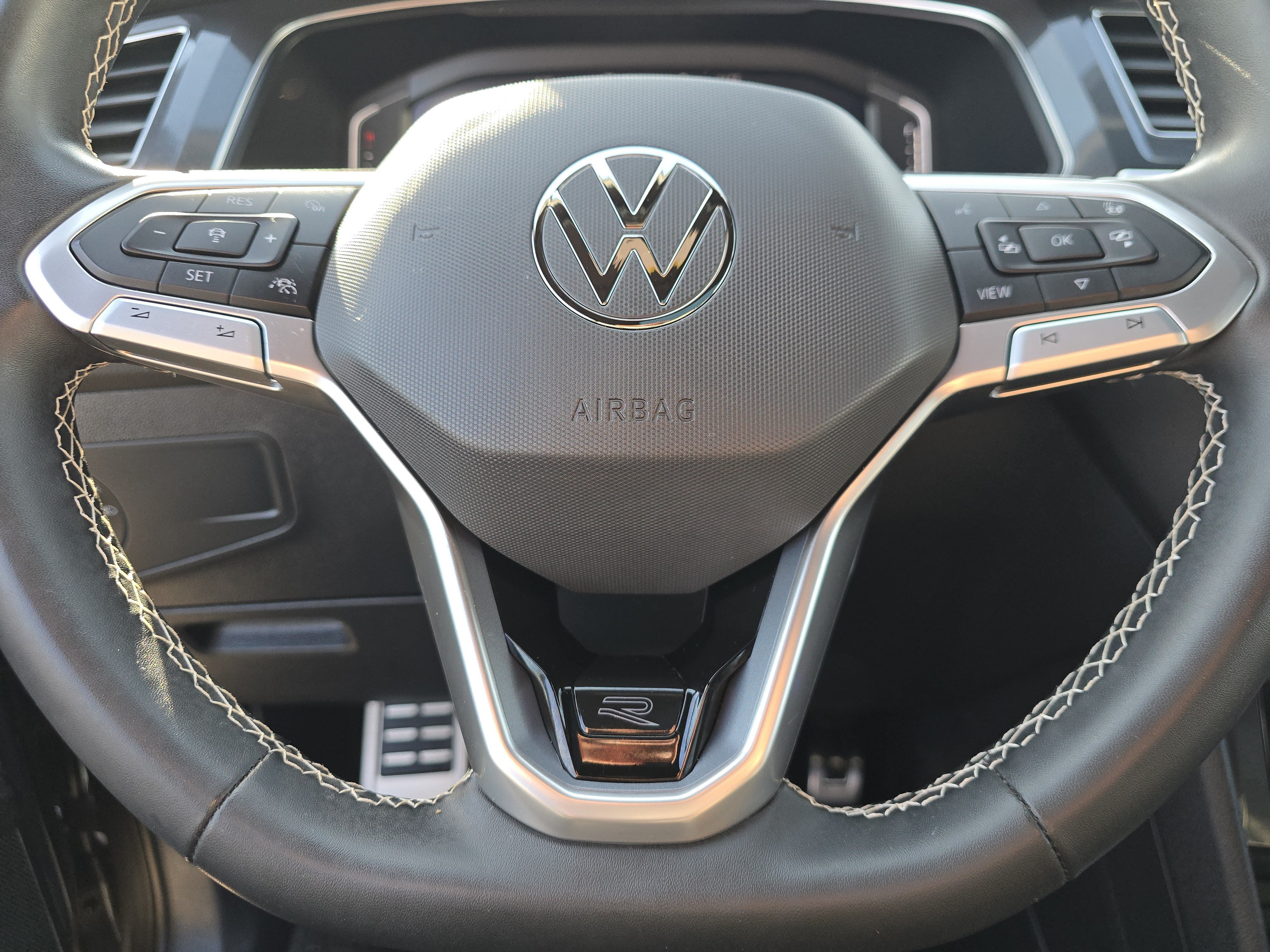 Certified 2023 Volkswagen Tiguan SEL R-Line AWD/4WD image 22