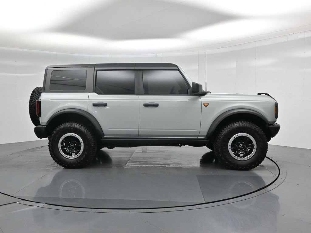 Certified 2024 Ford Bronco Badlands w/ Sasquatch Package image 27