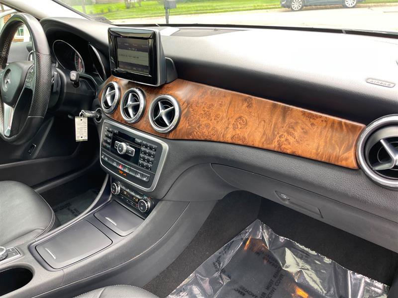 Used 2015 Mercedes-Benz GLA 250 4MATIC image 94