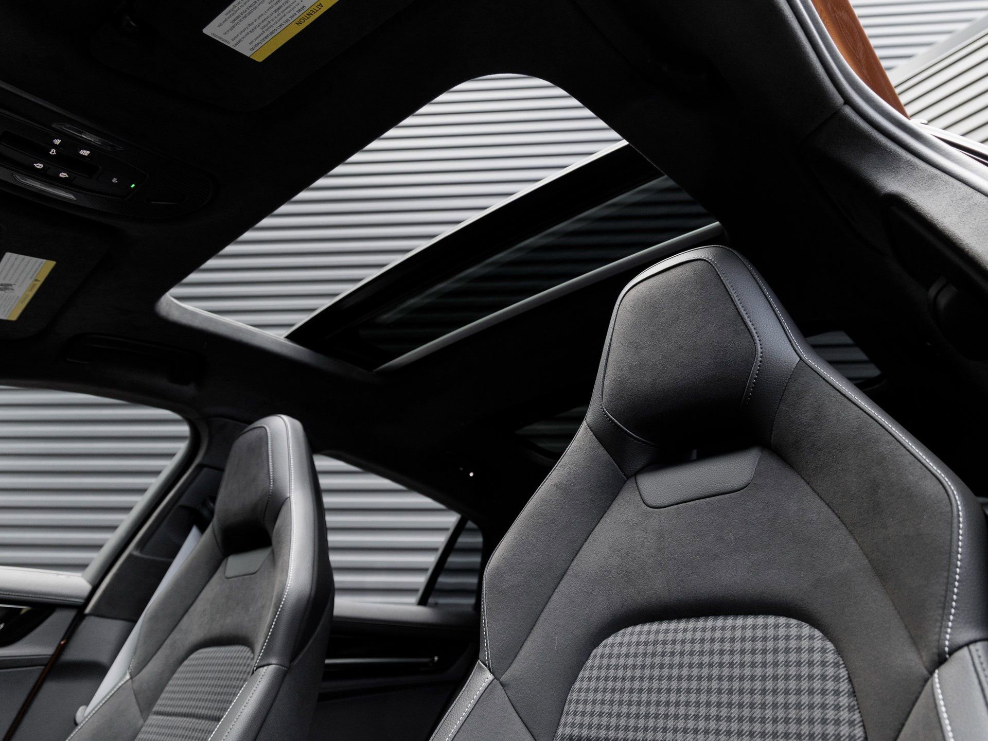 Certified 2025 Porsche Panamera Turbo S image 16