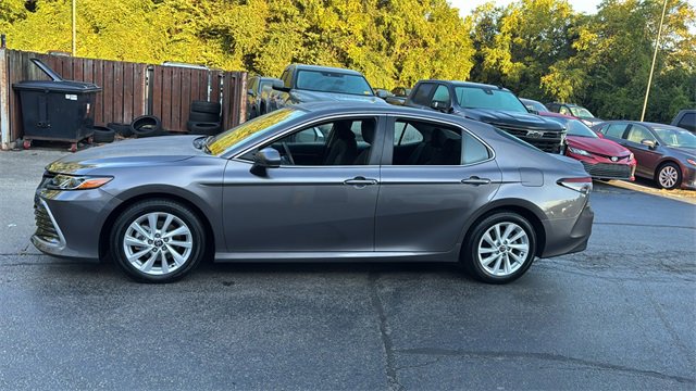 Used 2024 Toyota Camry LE image 7