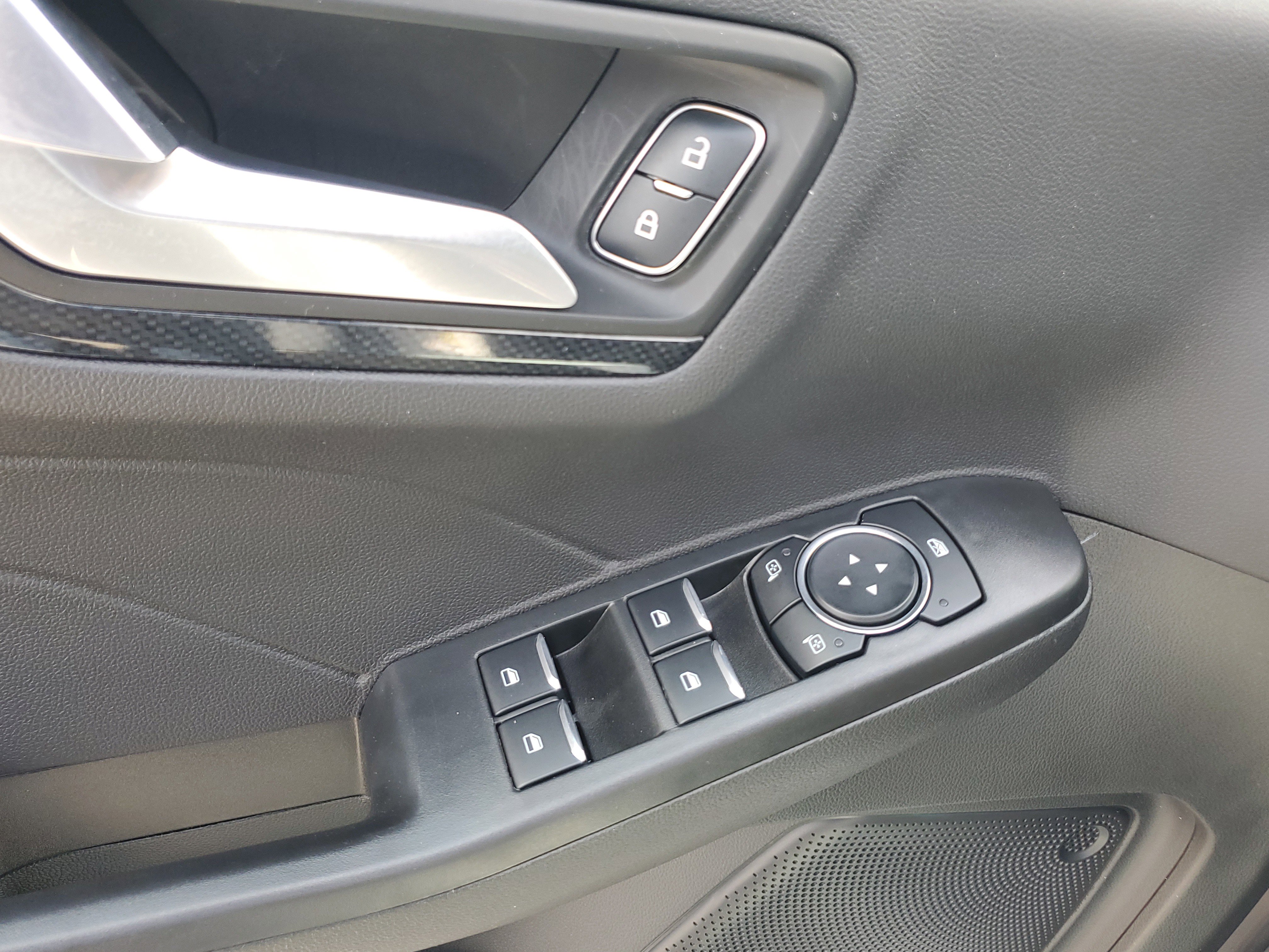 Used 2025 Ford Escape ST-Line w/ Equipment Group 301A image 28