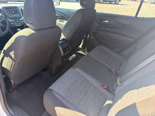 Used 2024 Chevrolet Equinox LT FWD image 17