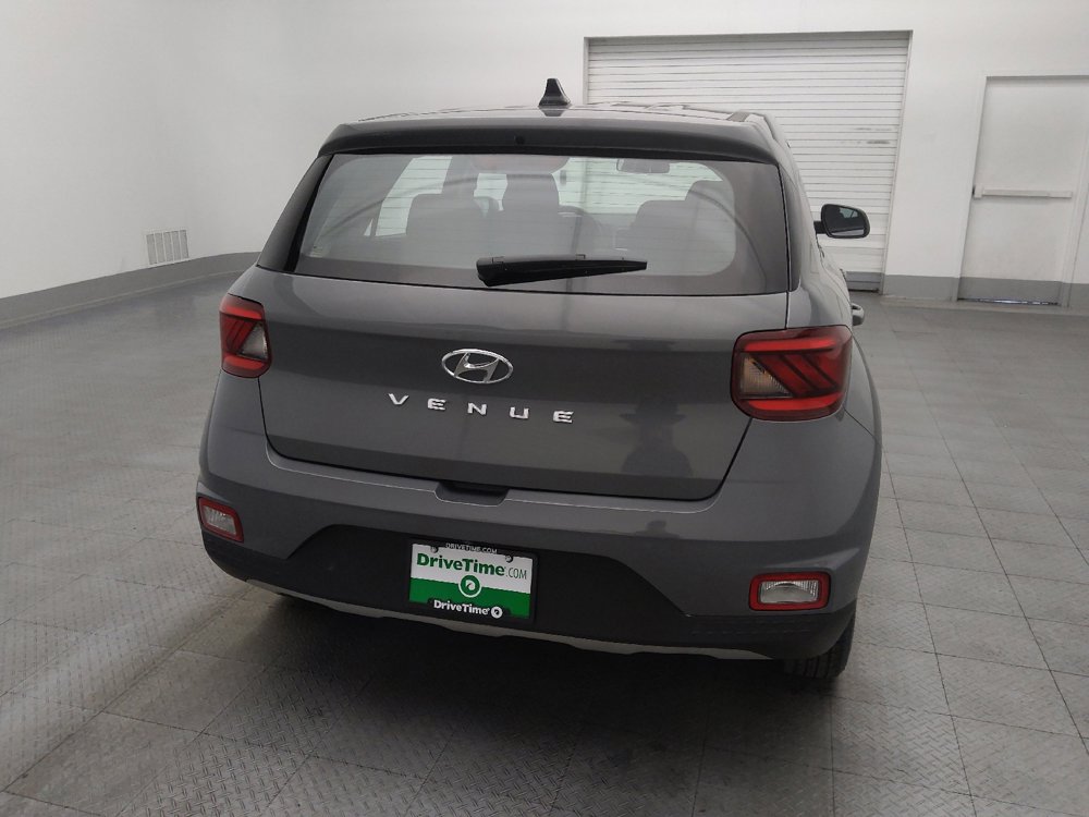 Used 2021 Hyundai Venue SE image 7