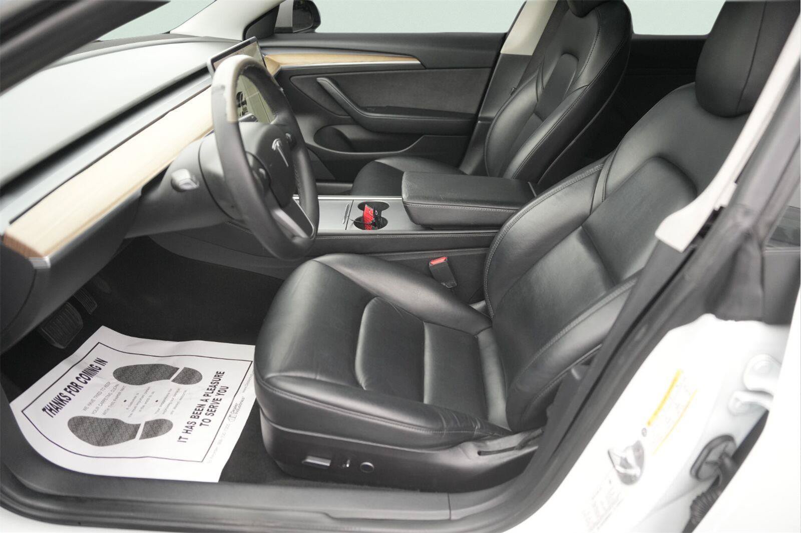 Used 2021 Tesla Model 3 Standard Range Plus RWD image 9