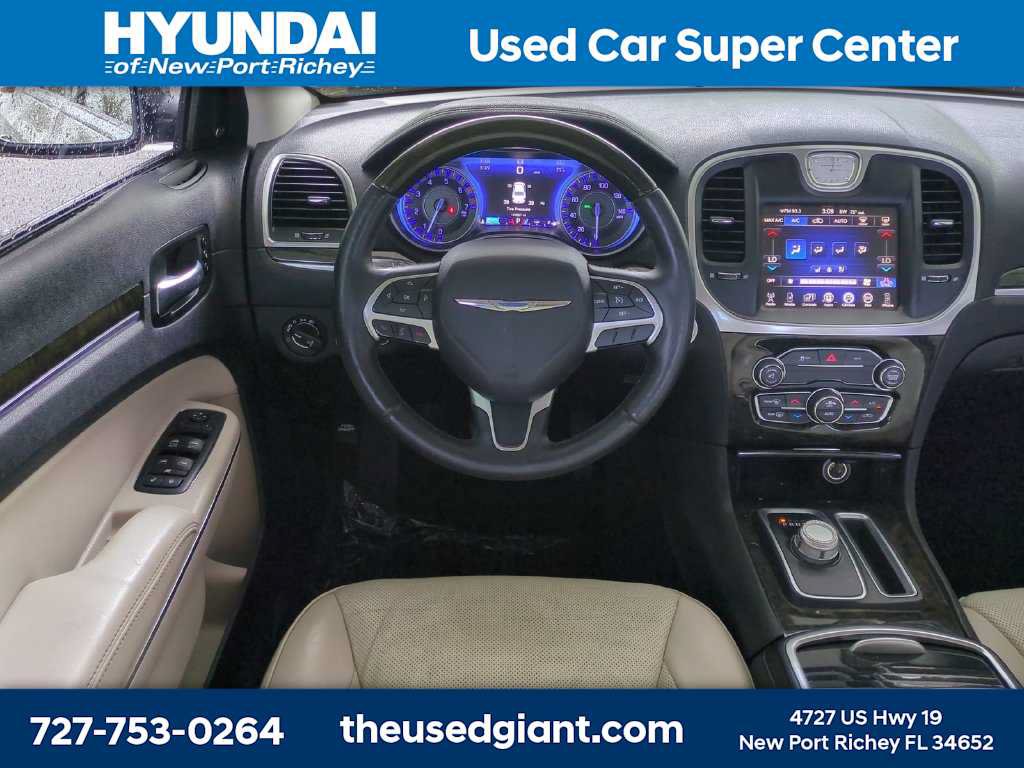 Used 2016 Chrysler 300 C RWD image 16